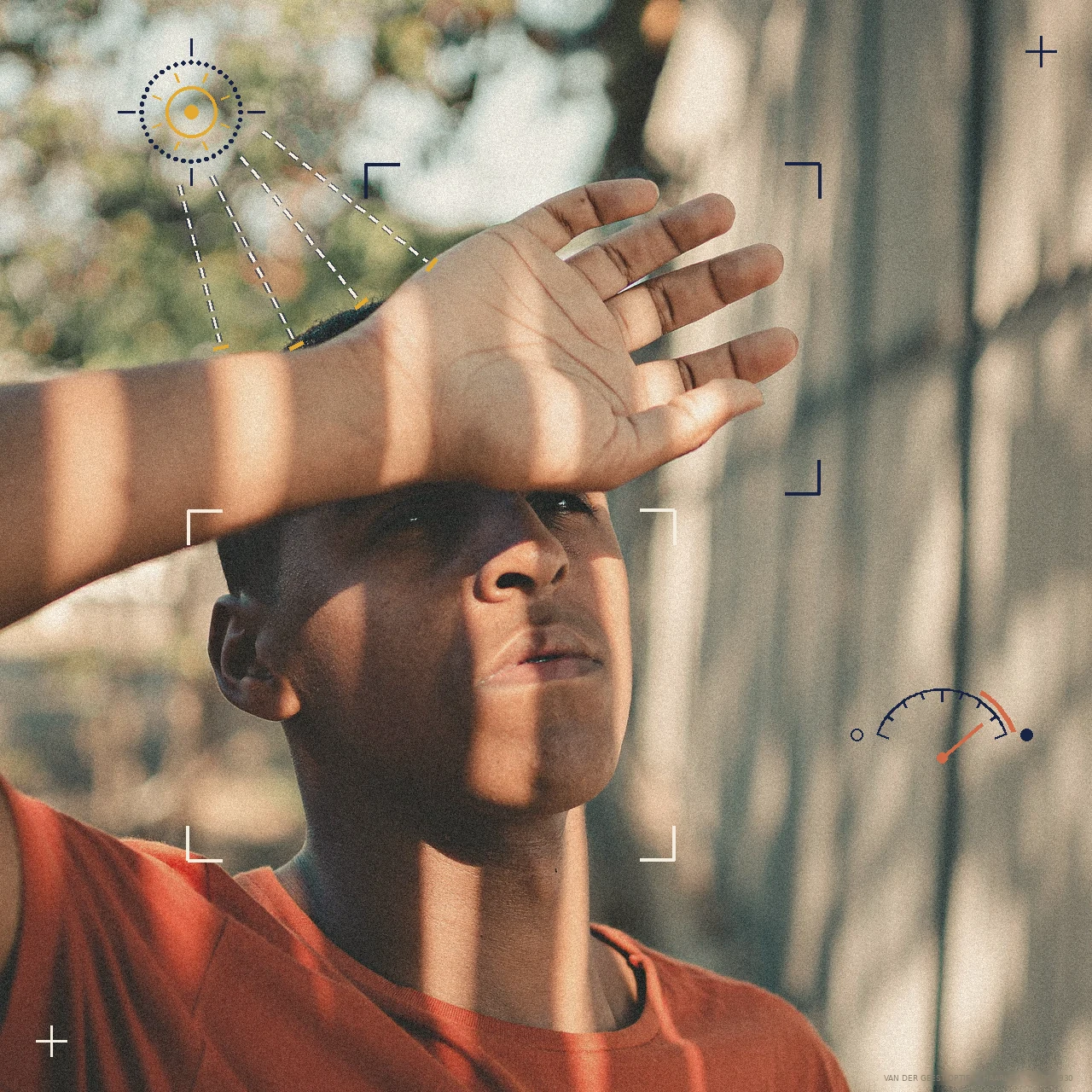 bftb21_03 Man schermt zijn ogen af met zijn hand tegen fel zonlicht, met een richtcirkel op de zon, lichtstralen die bij de hand stoppen en een lichtmetertje